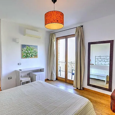 ヴィラ Case Del Conte Sleeps 12 Air Con Wifi